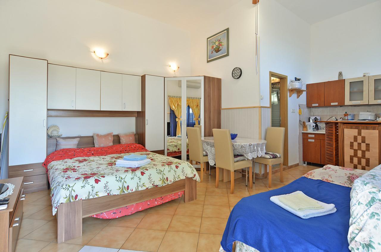 Apartments Dino 1374 Póla Kültér fotó